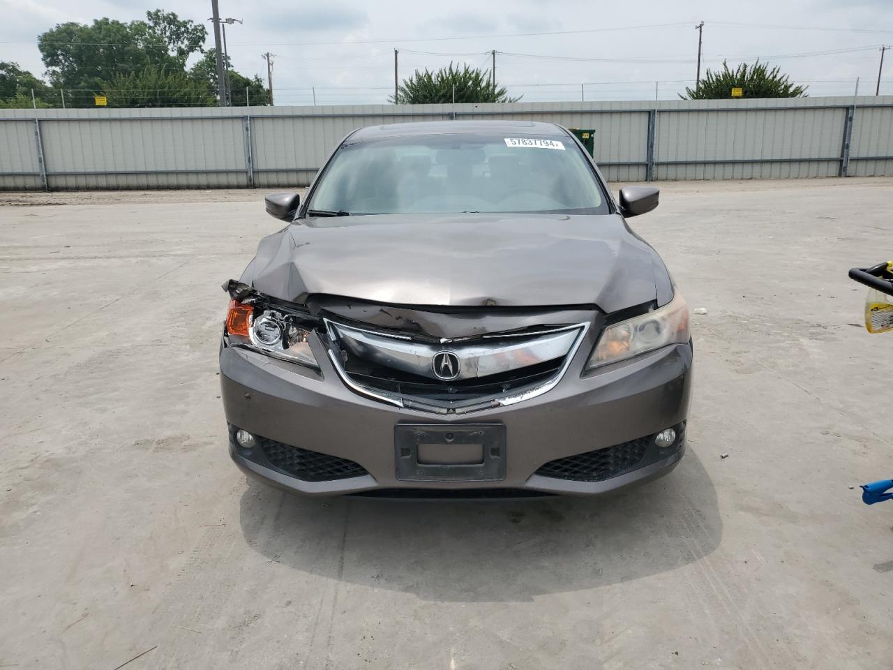 19VDE1F71DE018459 2013 Acura Ilx 20 Tech