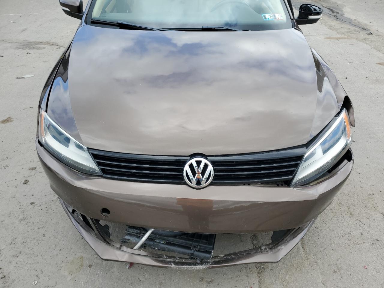 3VWDZ7AJ4BM037556 2011 Volkswagen Jetta Se