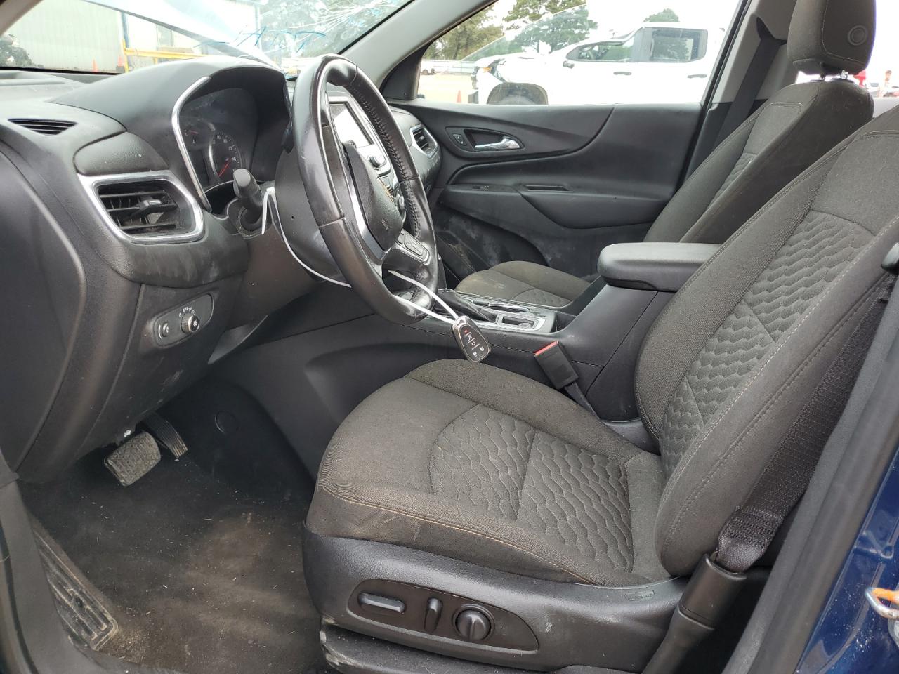 3GNAXJEV8KL333263 2019 Chevrolet Equinox Lt