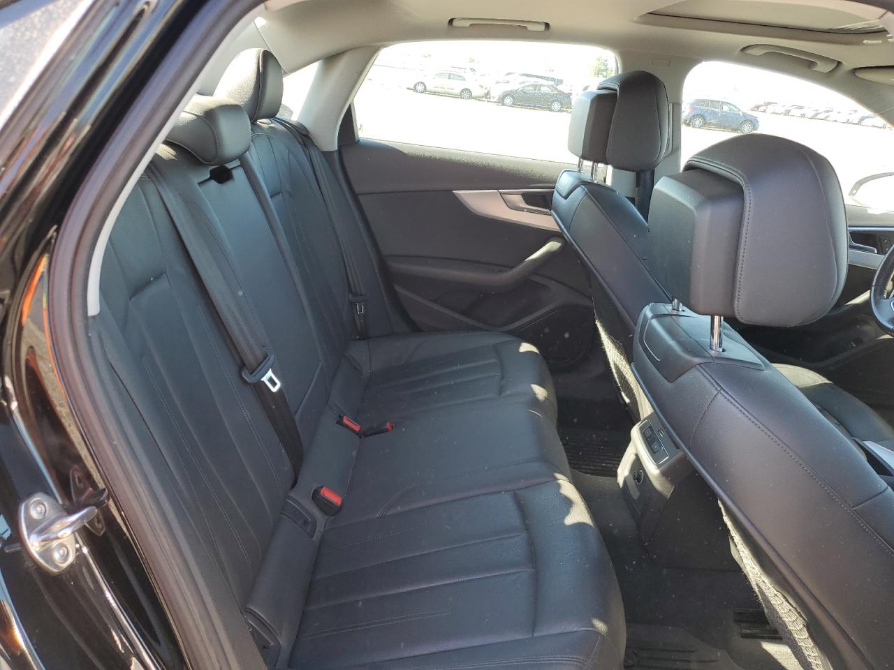 WAUDNAF49HN056615 2017 Audi A4 Premium