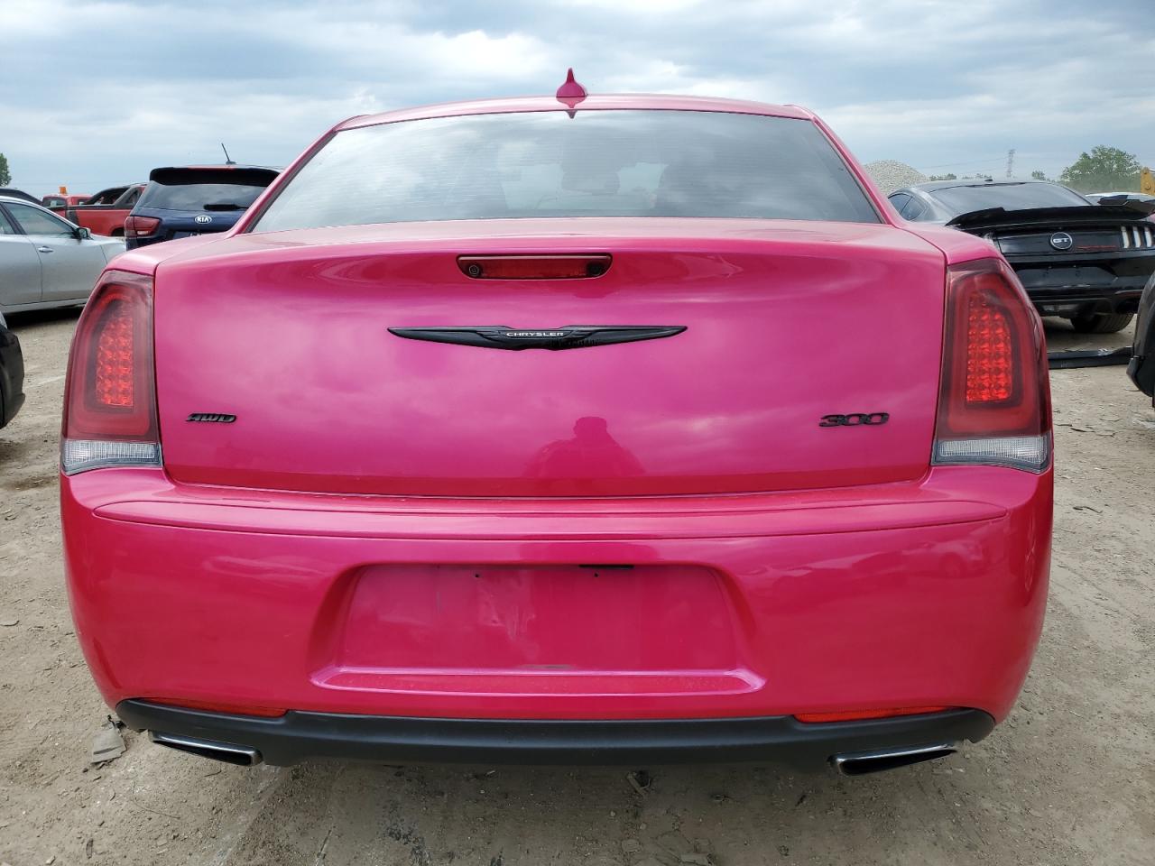 2C3CCARG2JH286042 2018 Chrysler 300 Touring