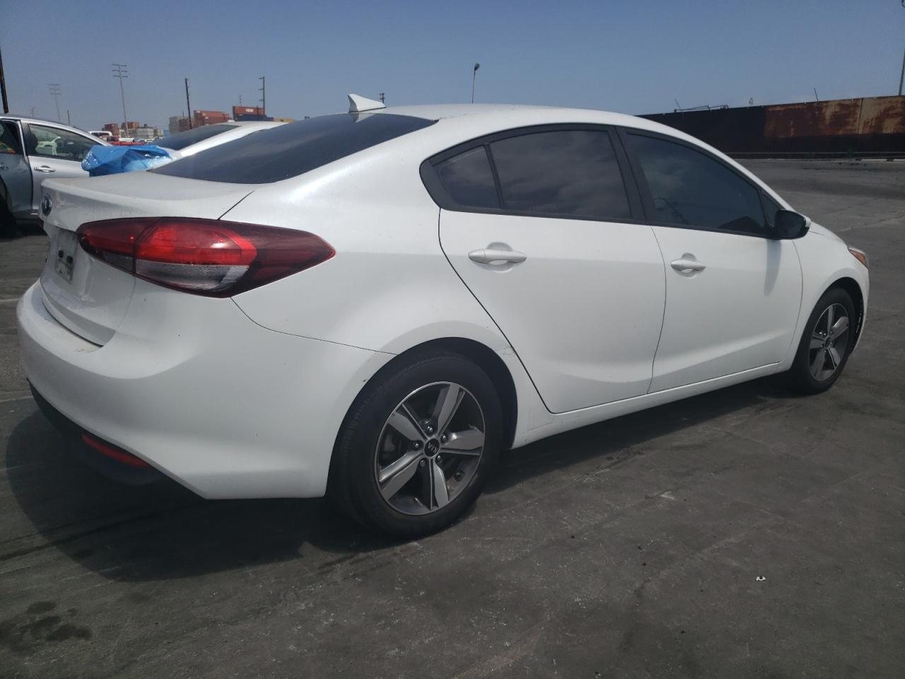 2018 Kia Forte Lx vin: 3KPFL4A76JE180193