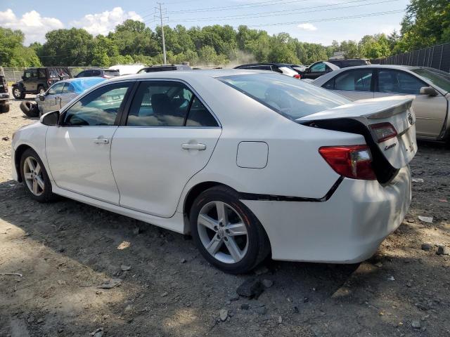 VIN 4T1BF1FKXEU754752 2014 Toyota Camry, L no.2