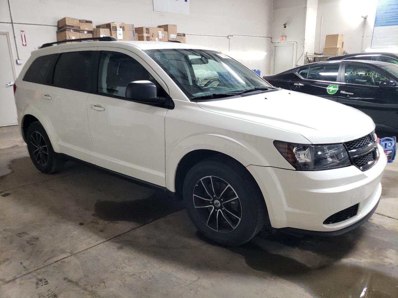 3C4PDCAB4JT229208 2018 Dodge Journey Se