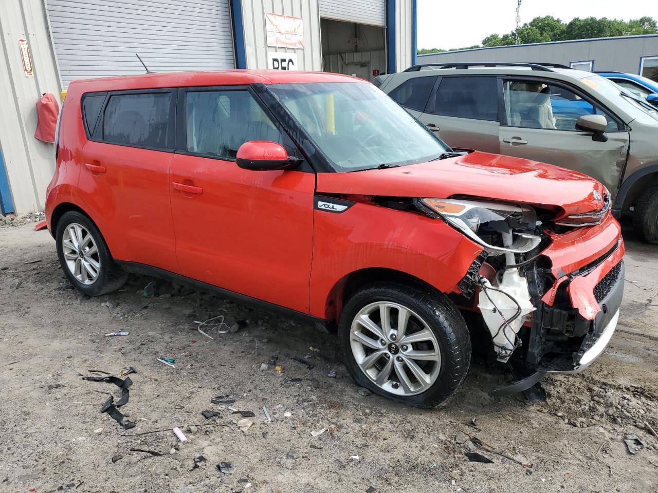 KNDJP3A56H7439301 2017 Kia Soul +