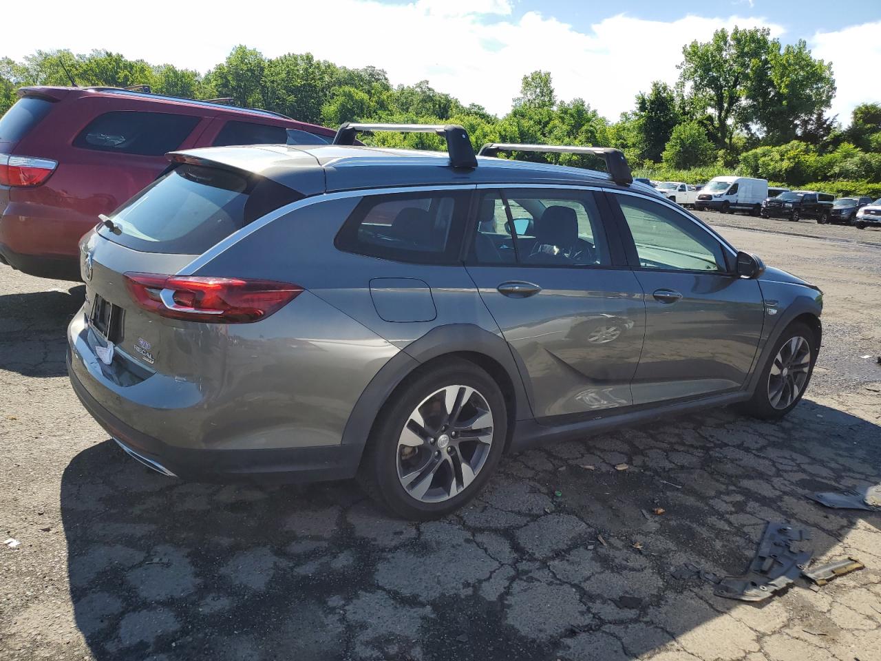 2018 Buick Regal Tourx Essence vin: W04GV8SX7J1138973