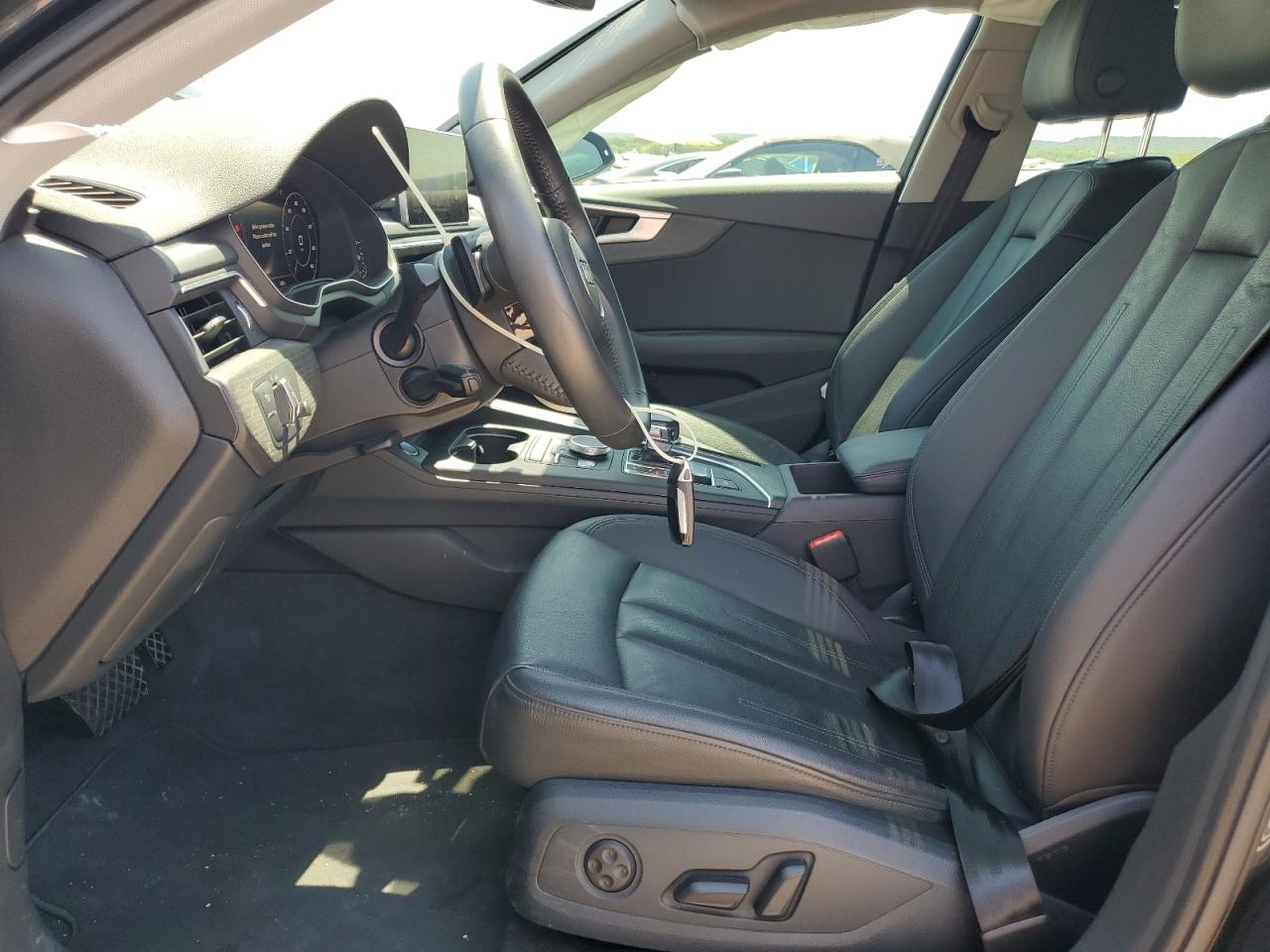 WAUKMAF48JA196890 2018 Audi A4 Premium