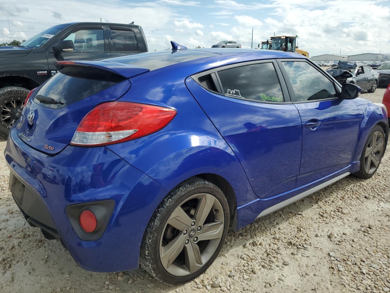 2013 Hyundai Veloster Turbo vin: KMHTC6AE1DU167060