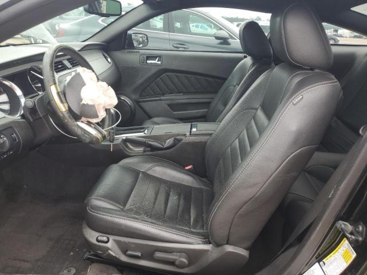 1ZVBP8AM1B5125211 2011 Ford Mustang