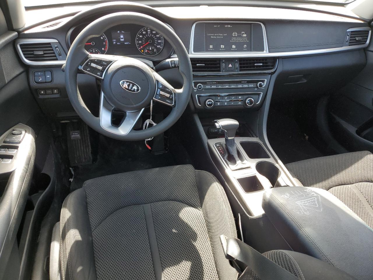 5XXGT4L37LG428055 2020 Kia Optima Lx