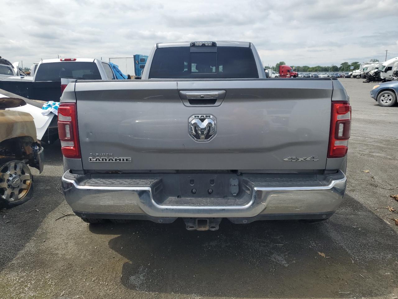 3C63RRJL2KG582432 2019 Ram 3500 Laramie