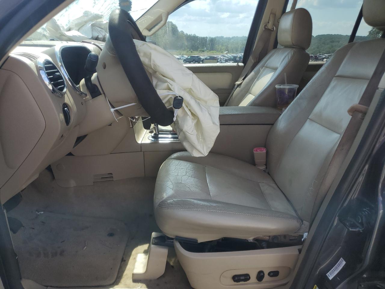 1FMEU64E57UA48563 2007 Ford Explorer Eddie Bauer