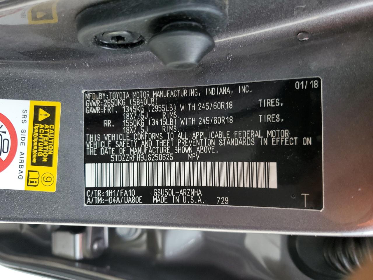 5TDZZRFH9JS250625 2018 Toyota Highlander Le