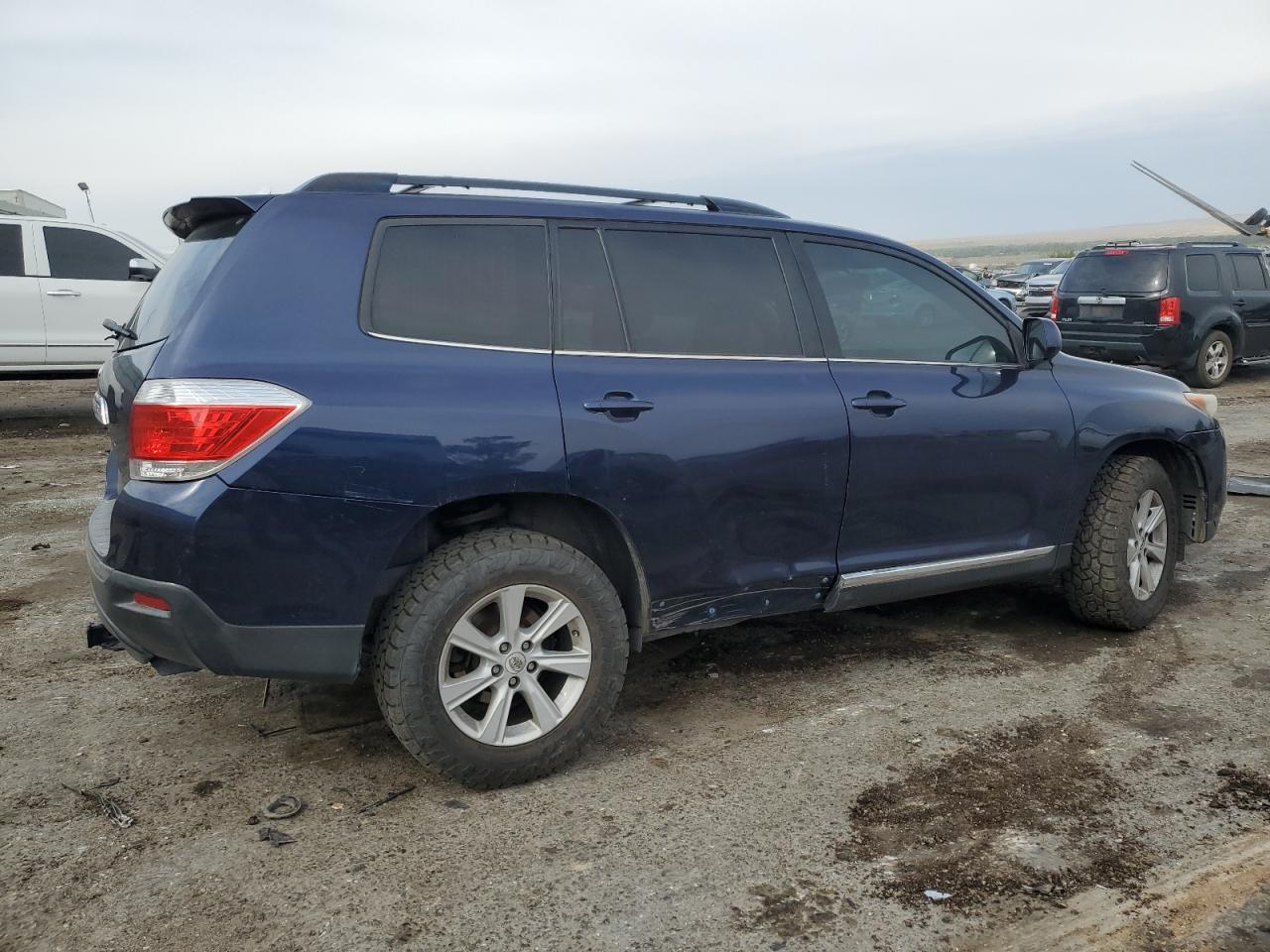 2012 Toyota Highlander Base vin: 5TDBK3EH1CS129787