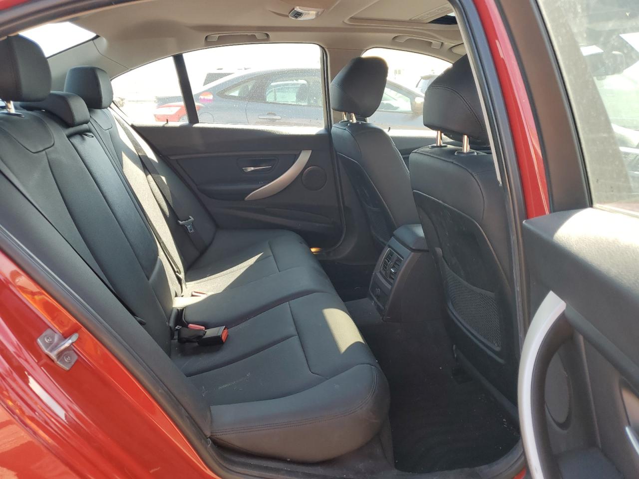 WBA8E5G52GNT40716 2016 BMW 320 Xi