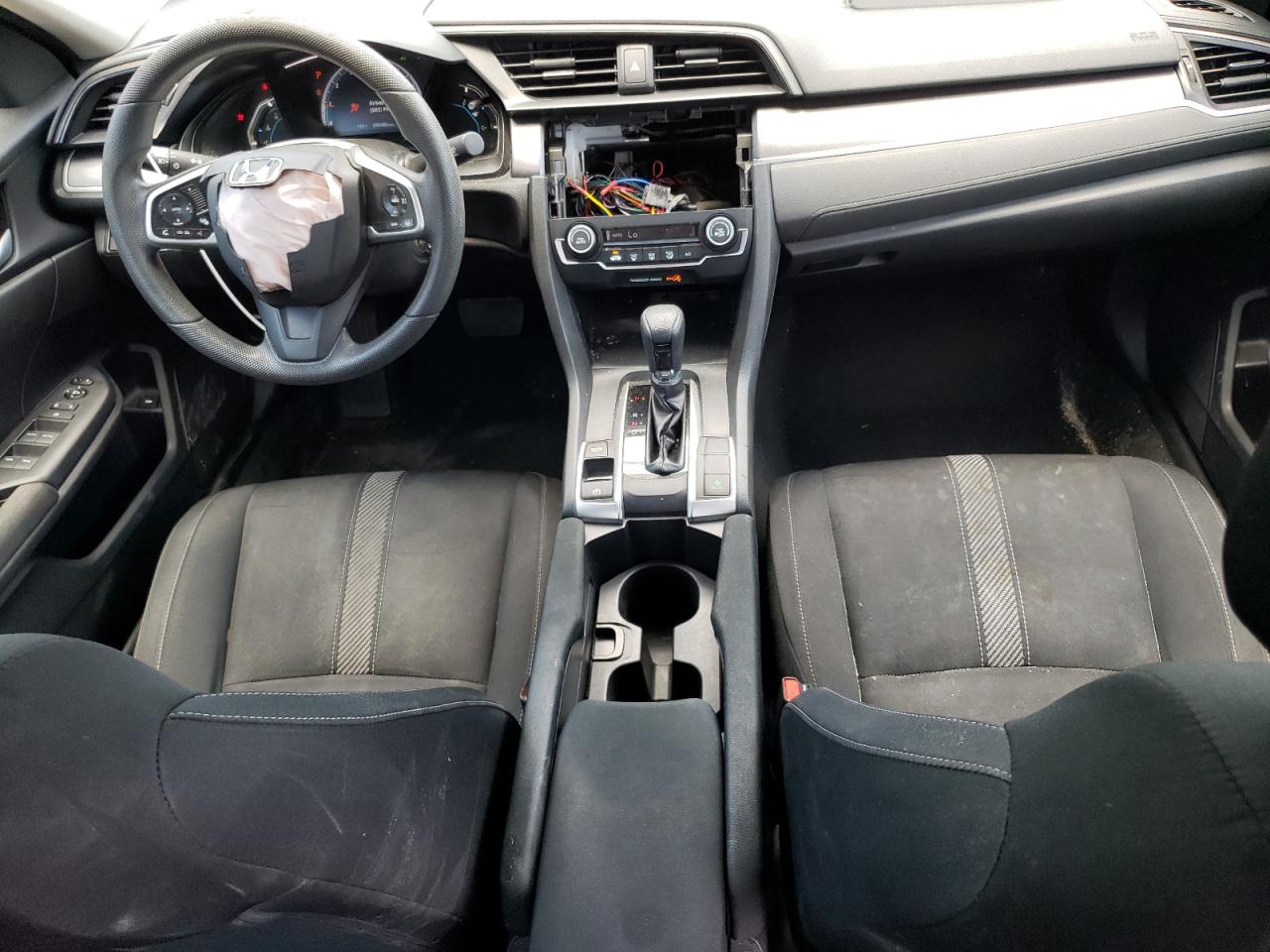 19XFC2F66JE039712 2018 Honda Civic Lx