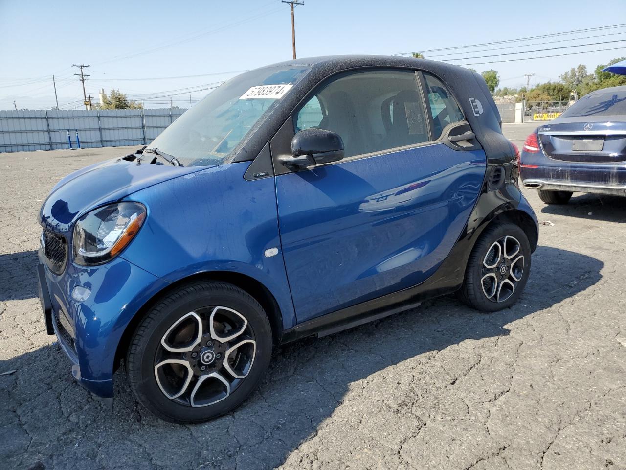 2017 Smart Fortwo vin: WMEFJ9BA7HK214308