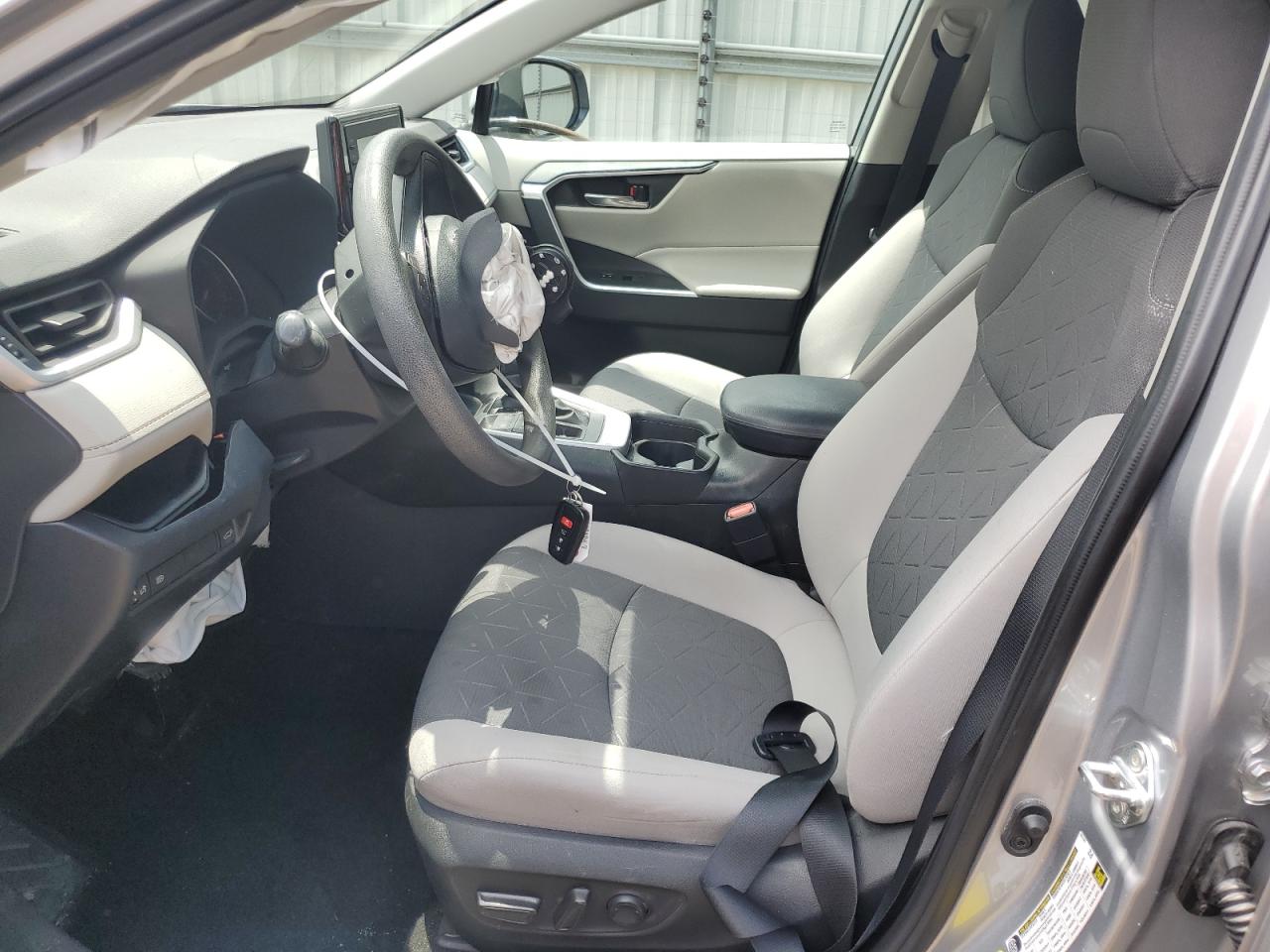 2T3W1RFV9LC073559 2020 Toyota Rav4 Xle