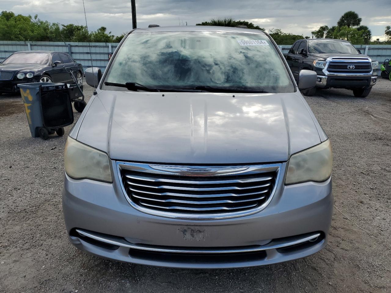 Lot #2820882352 2014 CHRYSLER TOWN & COU