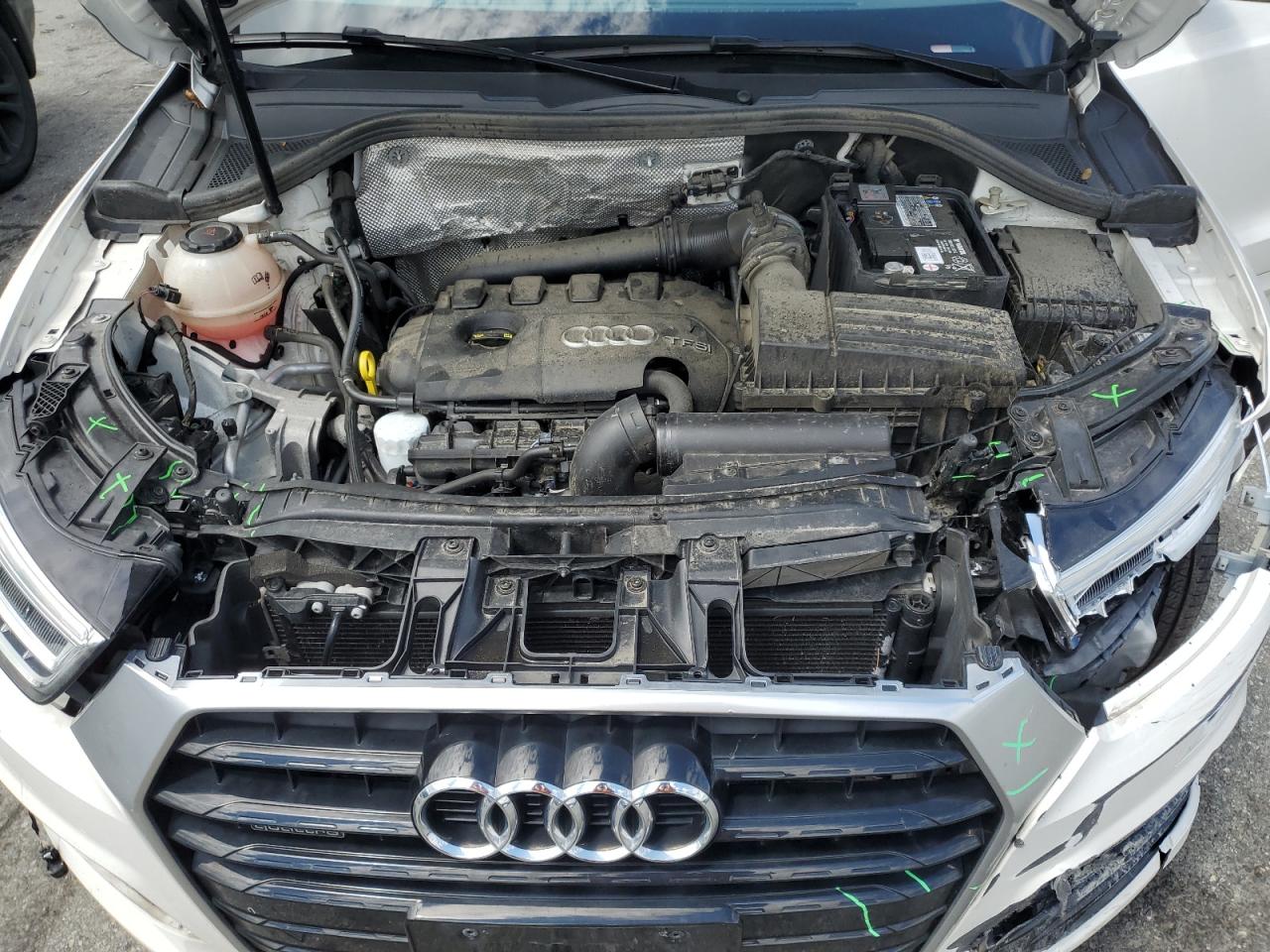 WA1JCCFS1JR006242 2018 Audi Q3 Premium Plus