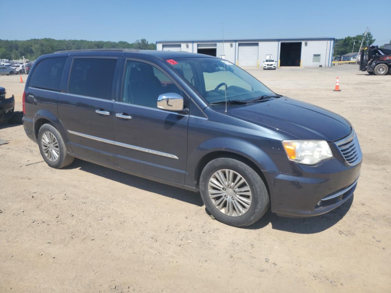 2C4RC1CG6ER311118 2014 Chrysler Town & Country Touring L