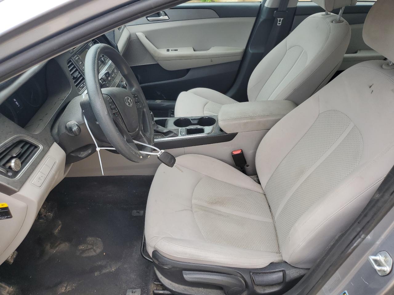 2017 Hyundai Sonata Se vin: 5NPE24AF6HH579584