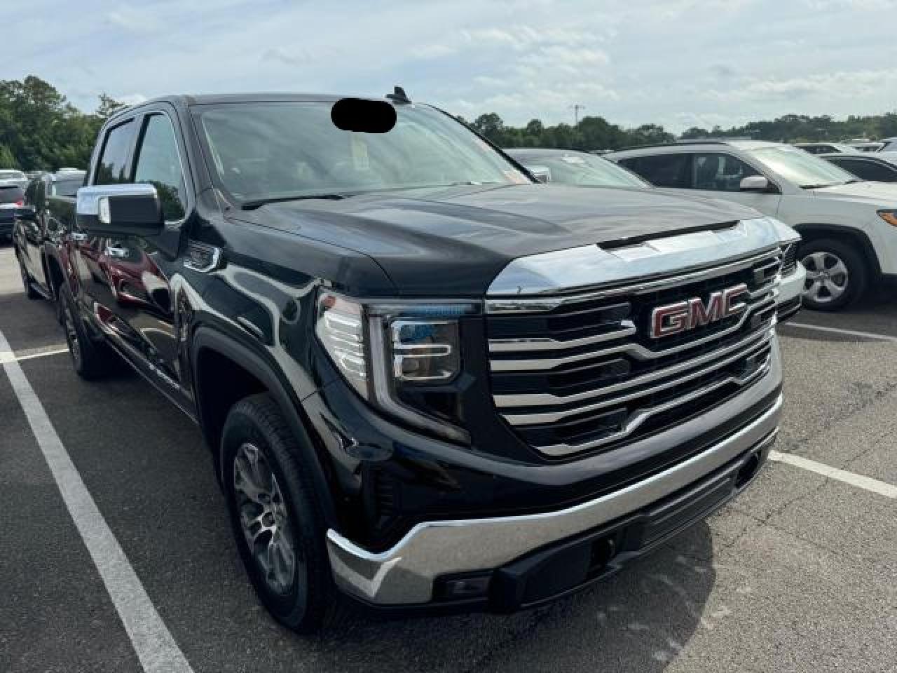 2024 GMC Sierra K1500 Slt vin: 1GTUUDED9RZ142655