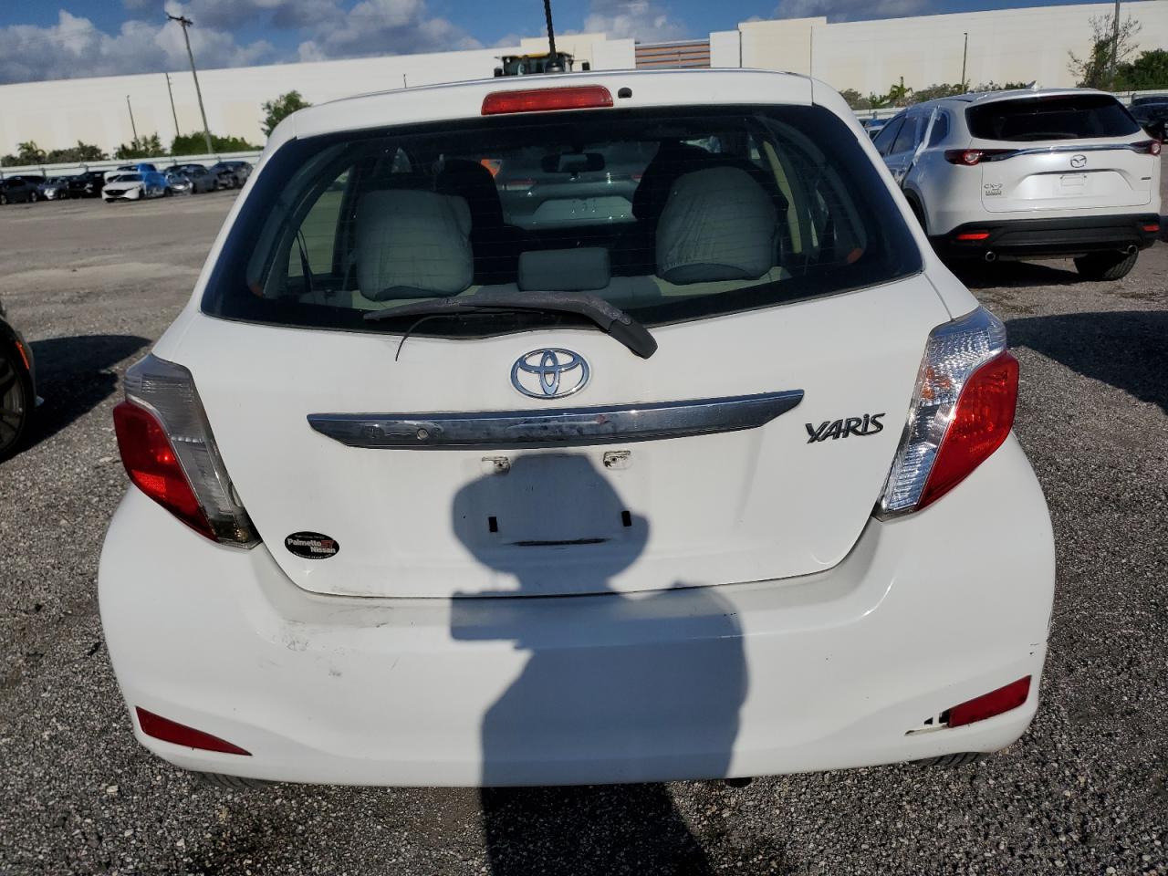 JTDKTUD30DD560482 2013 Toyota Yaris