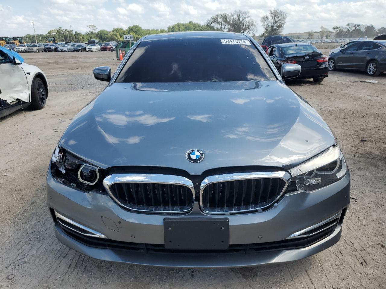 2017 BMW 530 Xi vin: WBAJA7C34HWA70352