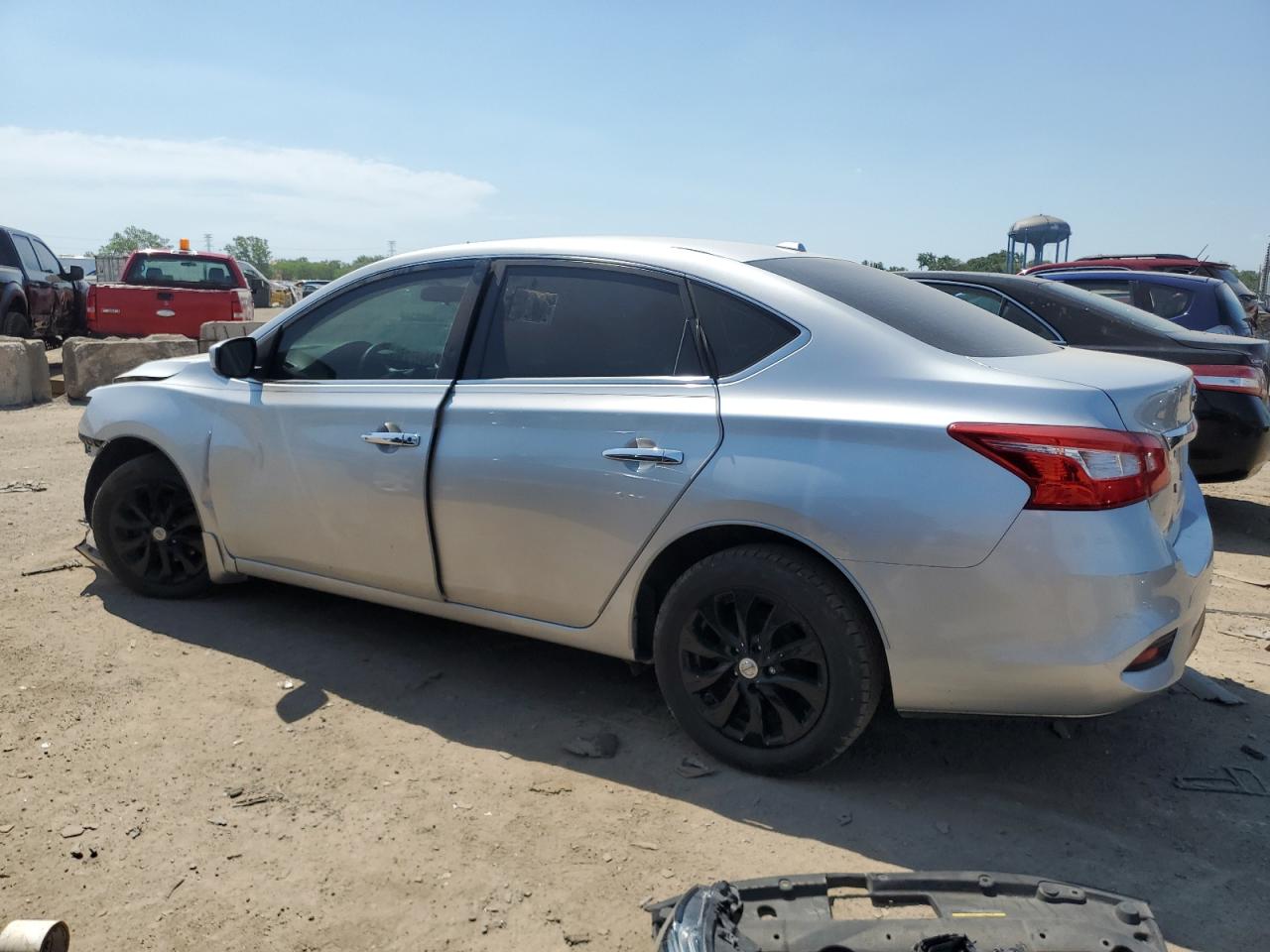 2019 Nissan Sentra S vin: 3N1AB7AP2KY260950