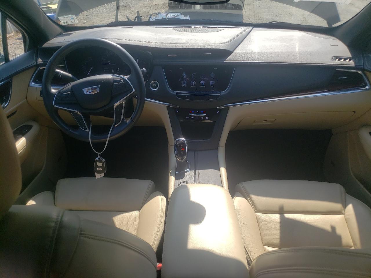 1GYKNBRS4HZ304945 2017 Cadillac Xt5 Luxury