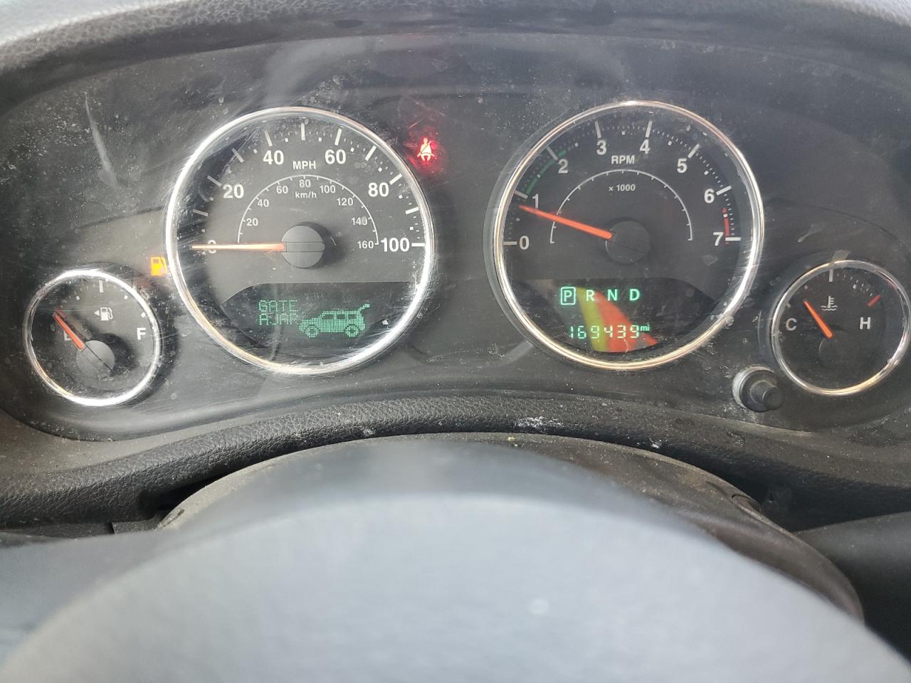 1C4BJWDG2FL524015 2015 Jeep Wrangler Unlimited Sport