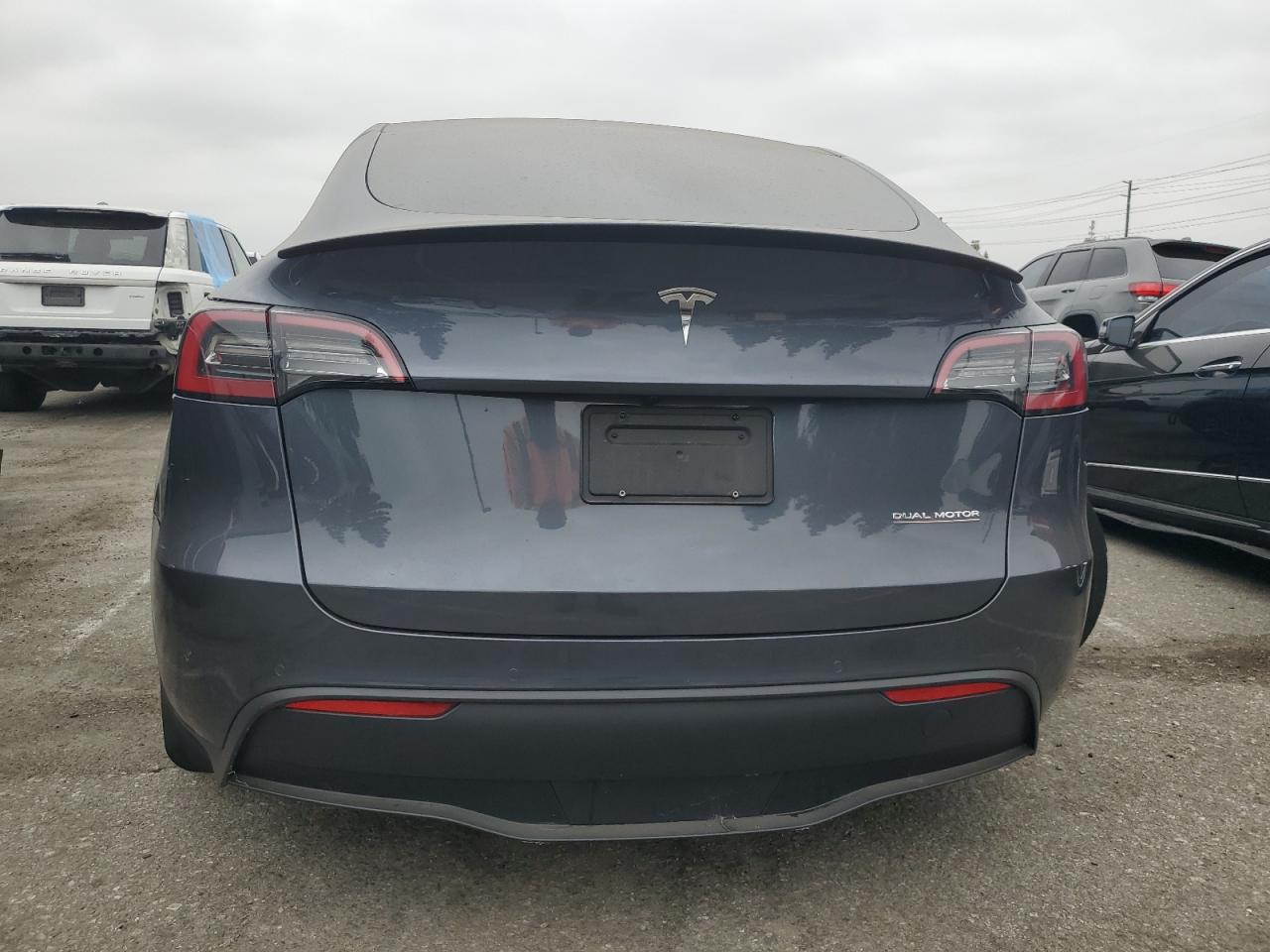 7SAYGDEF5NF382864 2022 Tesla Model Y