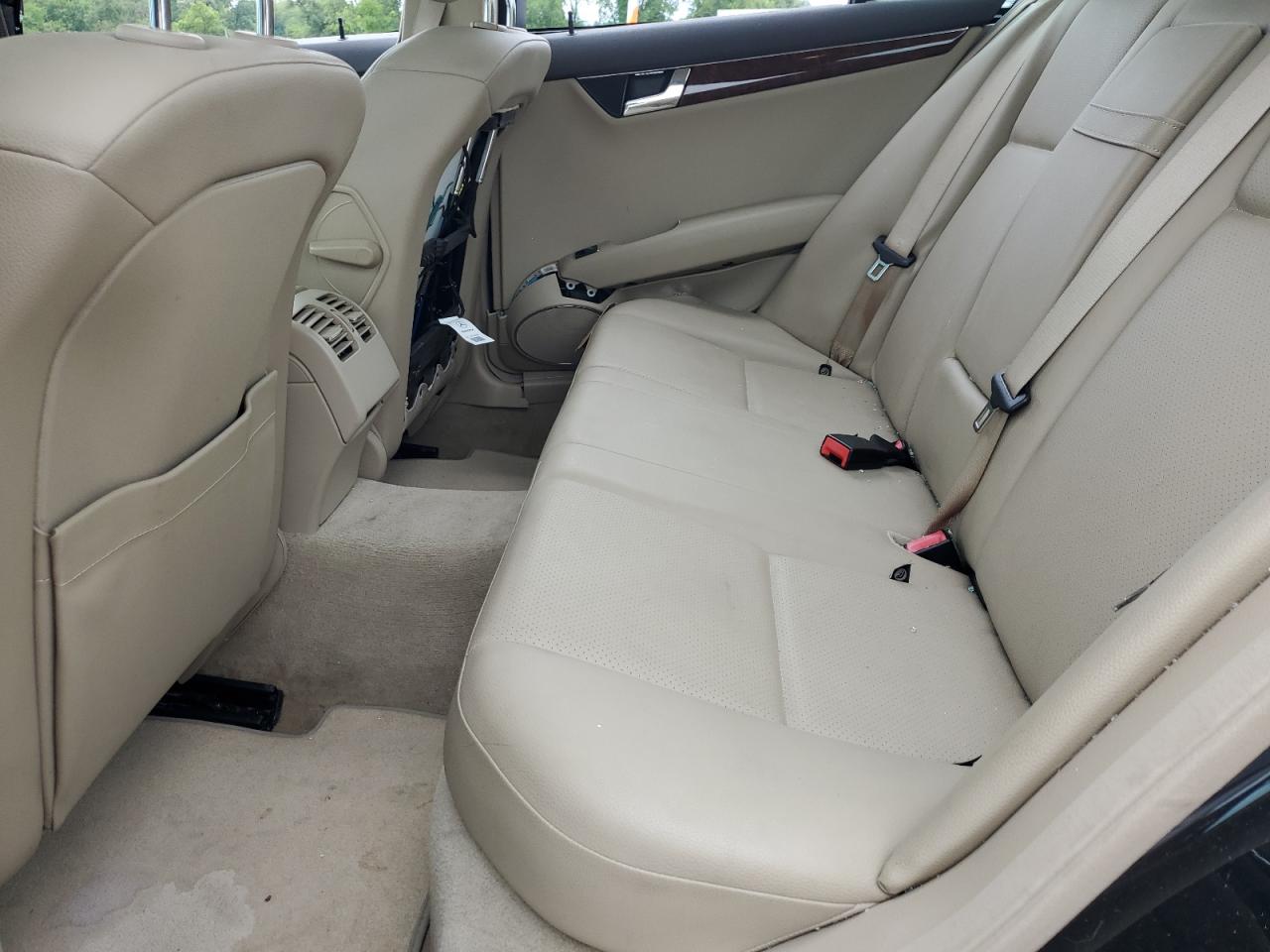 WDDGF8BB0AR091963 2010 Mercedes-Benz C 300 4Matic