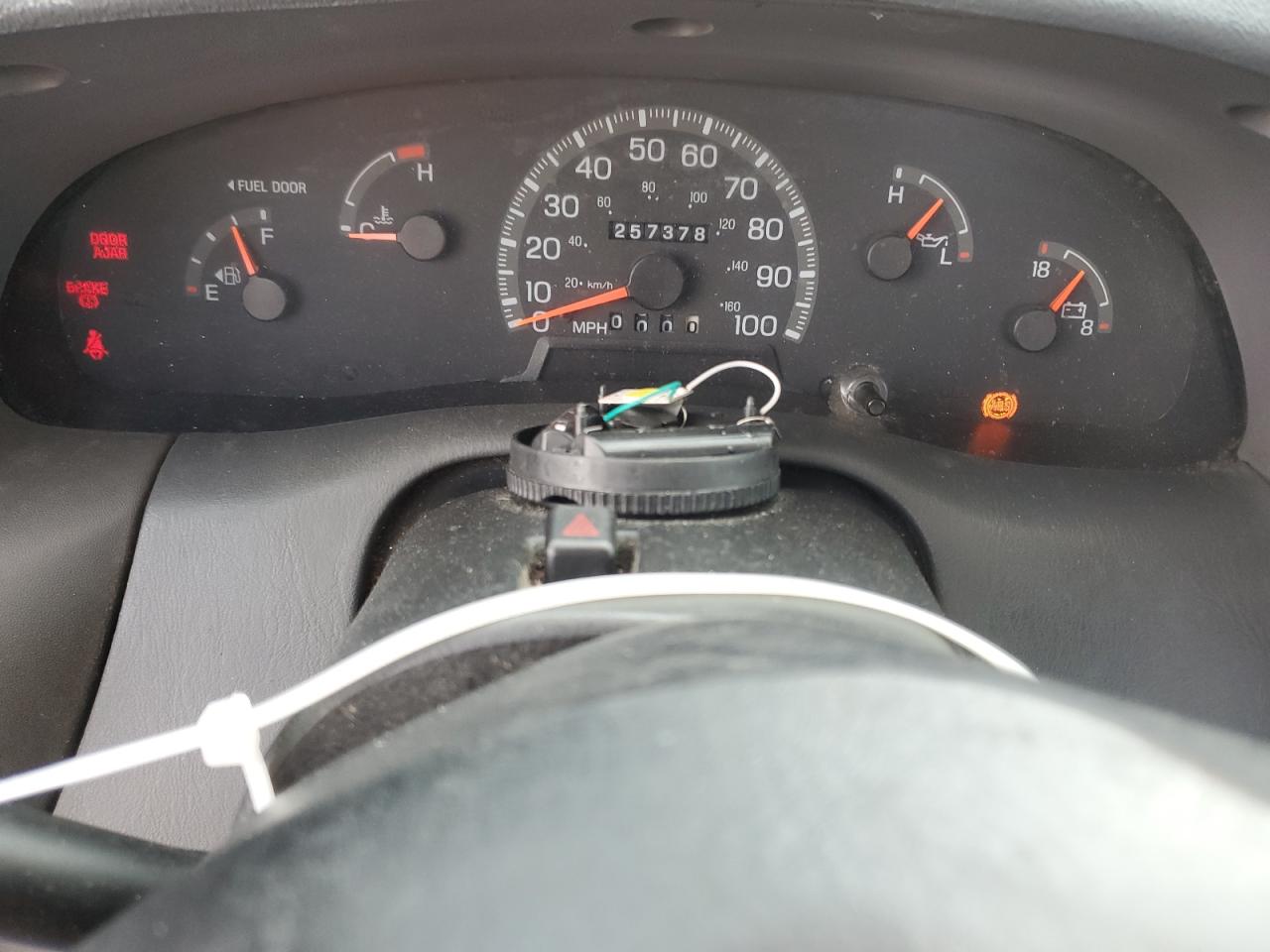 1FTDF172XVNB28026 1997 Ford F150