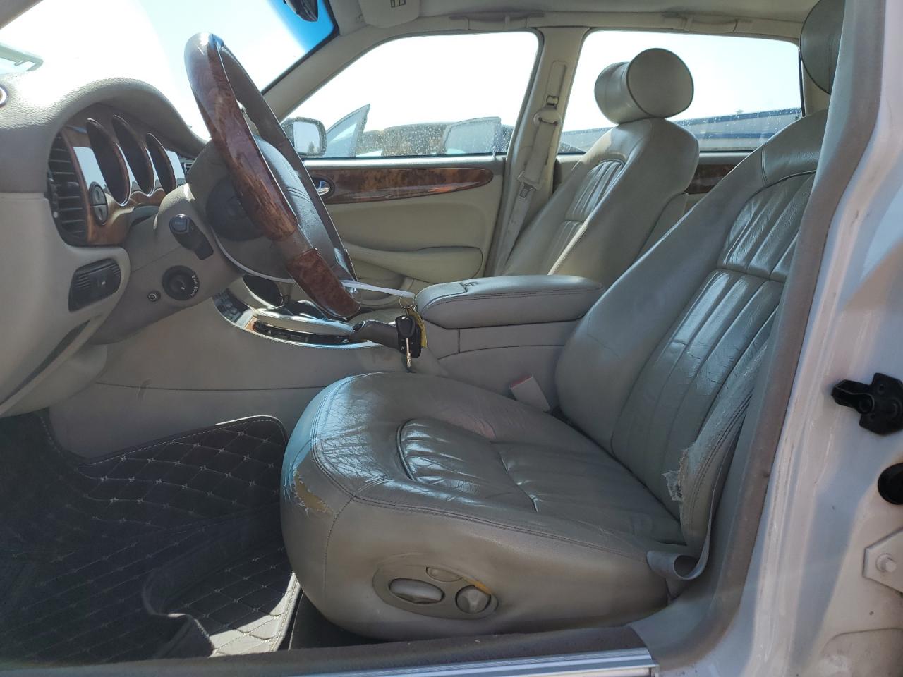 SAJDA14C23LF49831 2003 Jaguar Xj8