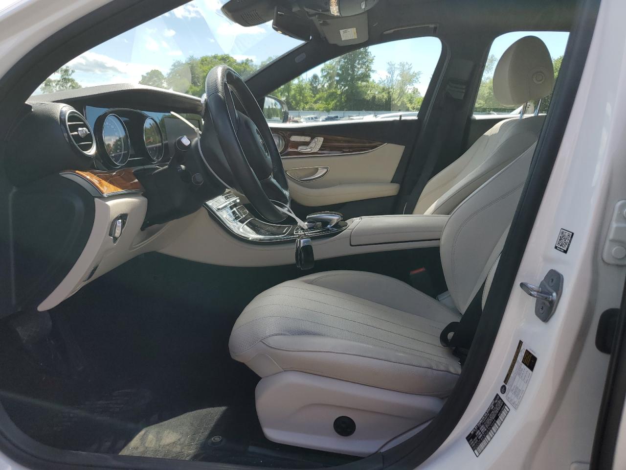 WDDZF4KB3JA363664 2018 Mercedes-Benz E 300 4Matic