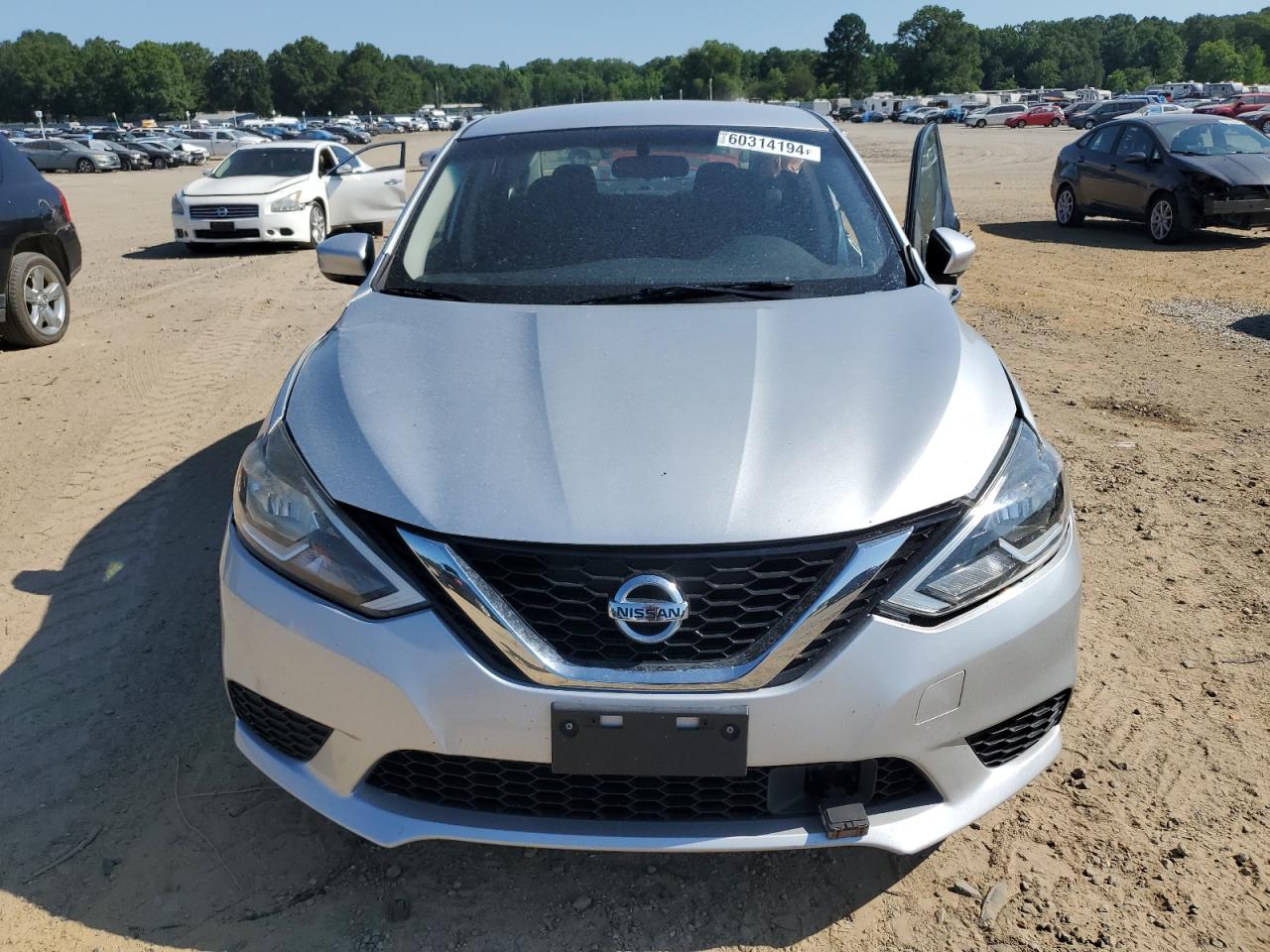 2018 Nissan Sentra S vin: 3N1AB7AP6JY301157