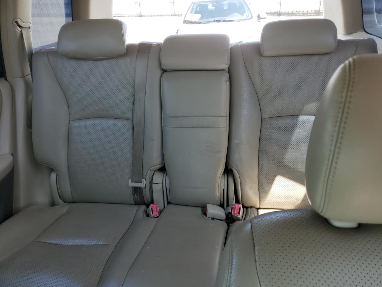 JTEGP21A050083784 2005 Toyota Highlander Limited