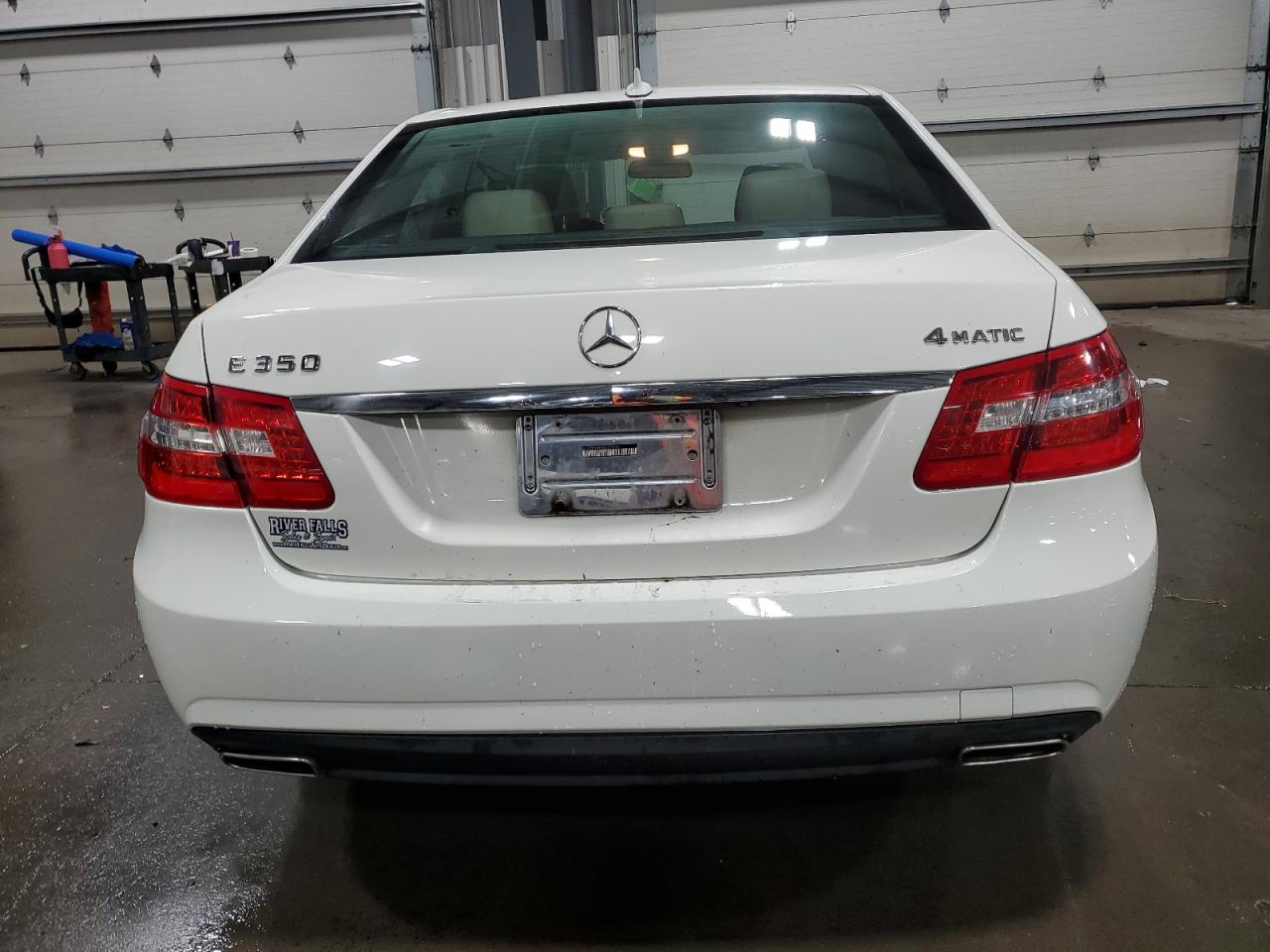 WDDHF8HB0AA138192 2010 Mercedes-Benz E 350 4Matic