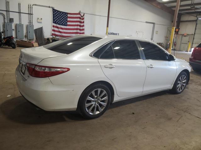 VIN 4T1BK1FK0FU563564 2015 Toyota Camry, Xse no.3