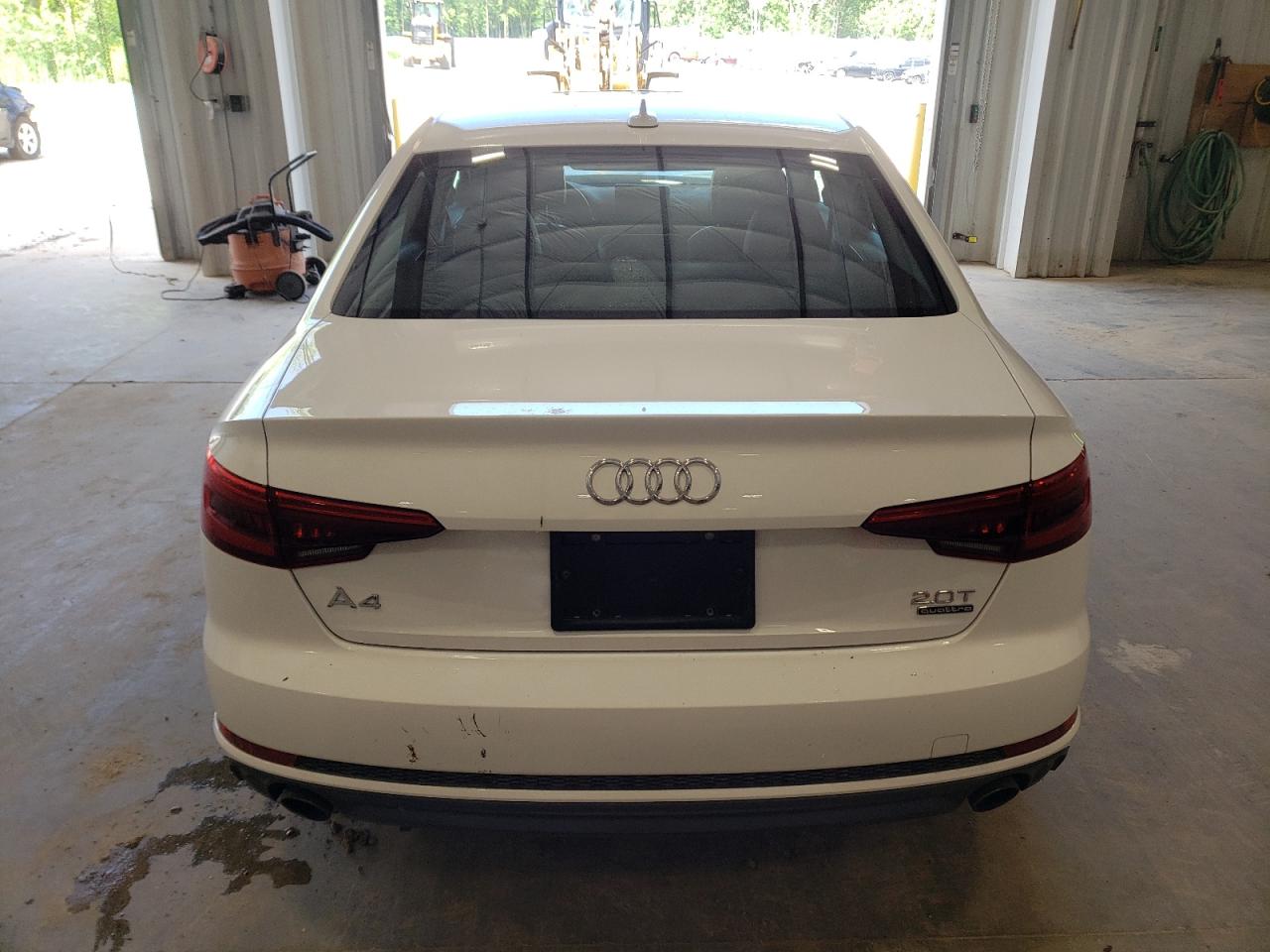 WAUDNAF47HN046164 2017 Audi A4 Premium