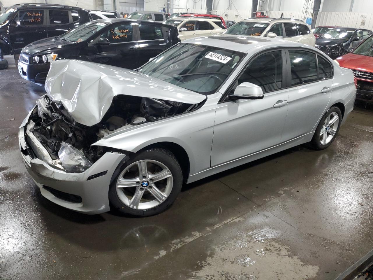 2013 BMW 328 Xi vin: WBA3B3G58DNR80349