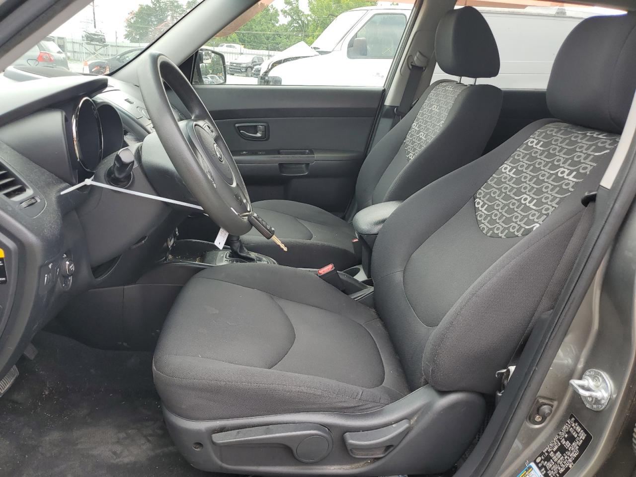 KNDJT2A27B7278427 2011 Kia Soul +