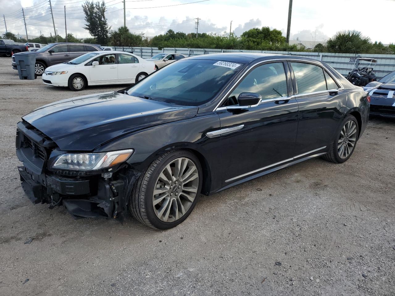 1LN6L9NC2H5617435 2017 Lincoln Continental Reserve