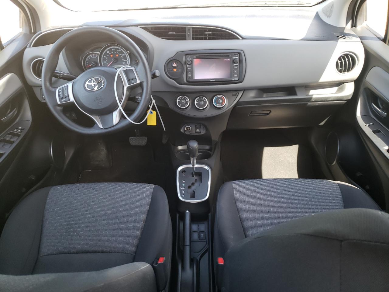 VNKKTUD30HA071210 2017 Toyota Yaris L