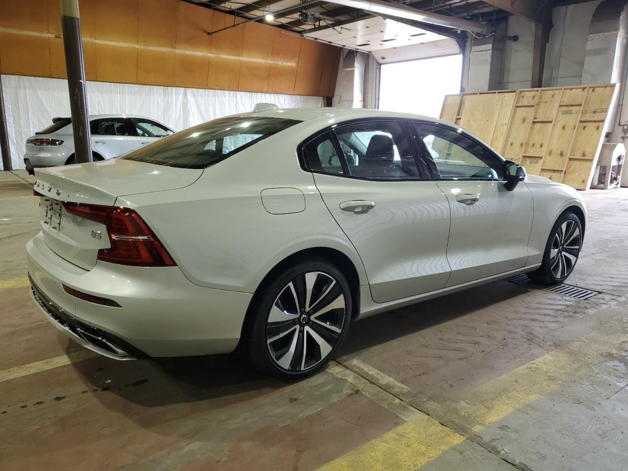 7JRL12FZXNG172709 2022 Volvo S60 B5 Momentum