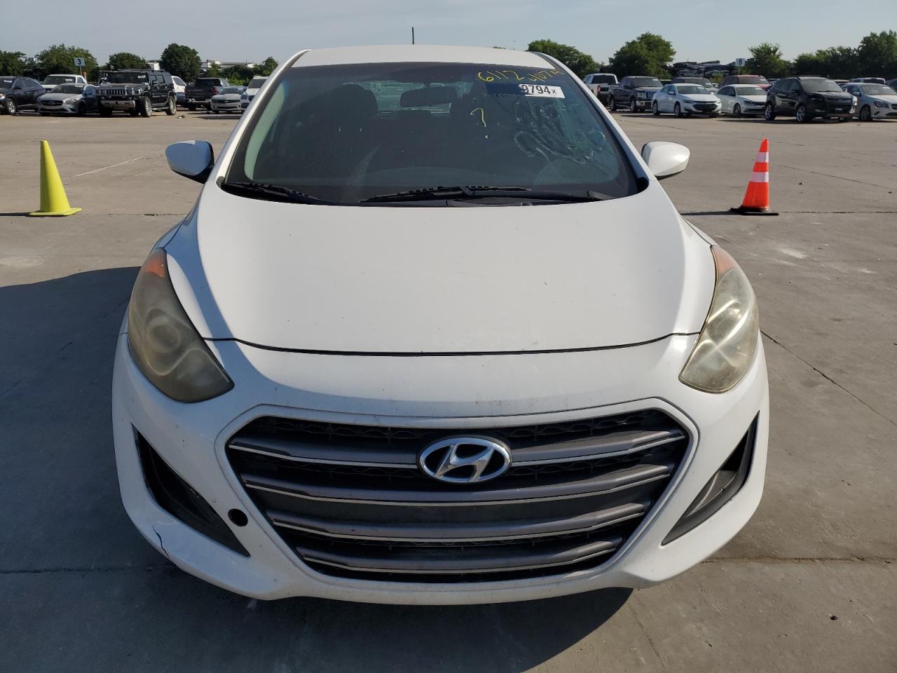 2016 Hyundai Elantra Gt vin: KMHD35LH4GU335056