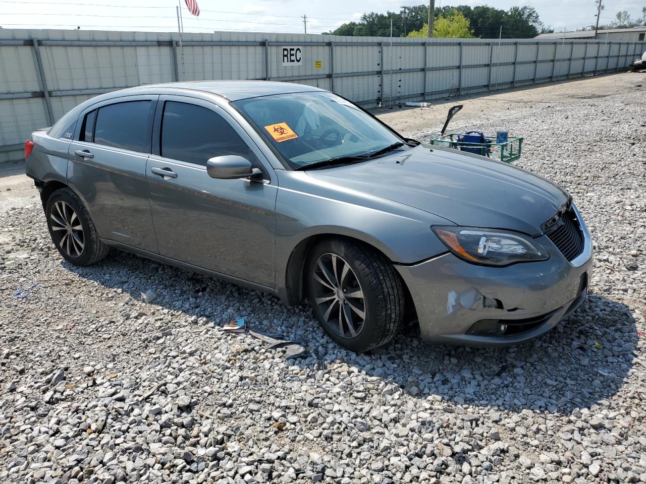 2013 Chrysler 200 Touring vin: 1C3CCBBB4DN600709