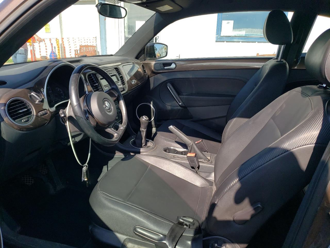 3VWHX7ATXCM654518 2012 Volkswagen Beetle